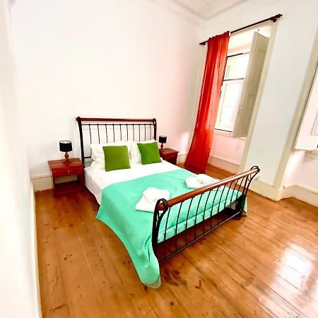 Artdeco Chiado 4 - Large Comfortable Double Room With Shared Bathroom Lisboa 外观 照片