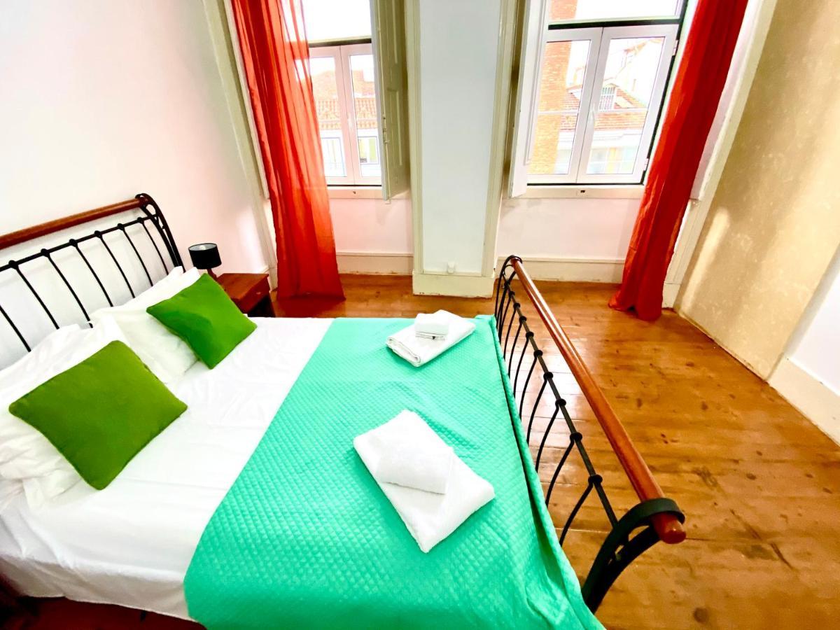 Artdeco Chiado 4 - Large Comfortable Double Room With Shared Bathroom Lisboa 外观 照片